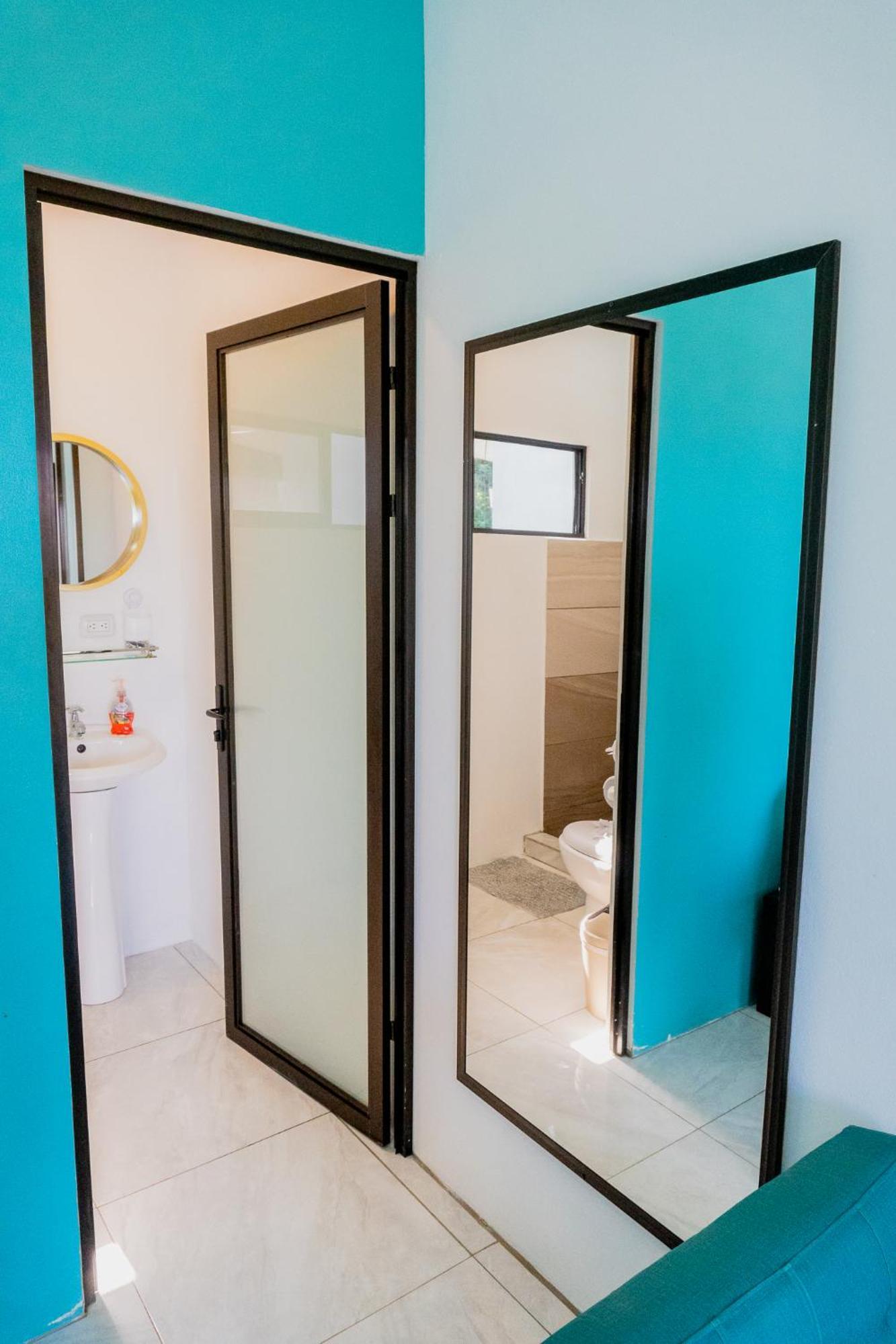 Ocean'S Breeze Apartment And Rooms Puerto Viejo de Talamanca Exterior foto