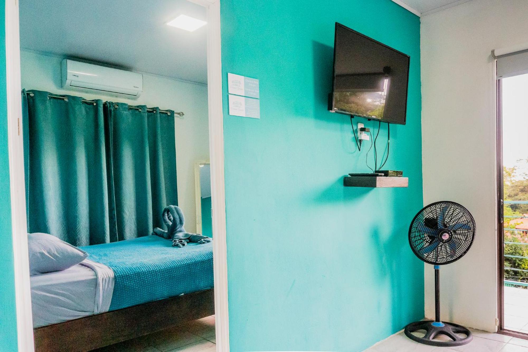 Ocean'S Breeze Apartment And Rooms Puerto Viejo de Talamanca Exterior foto
